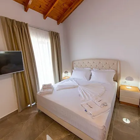 Santa Oliva Suites Ksamil Exterior foto