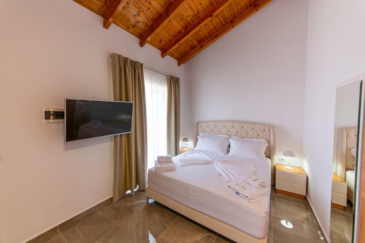 Santa Oliva Apartment Ksamil