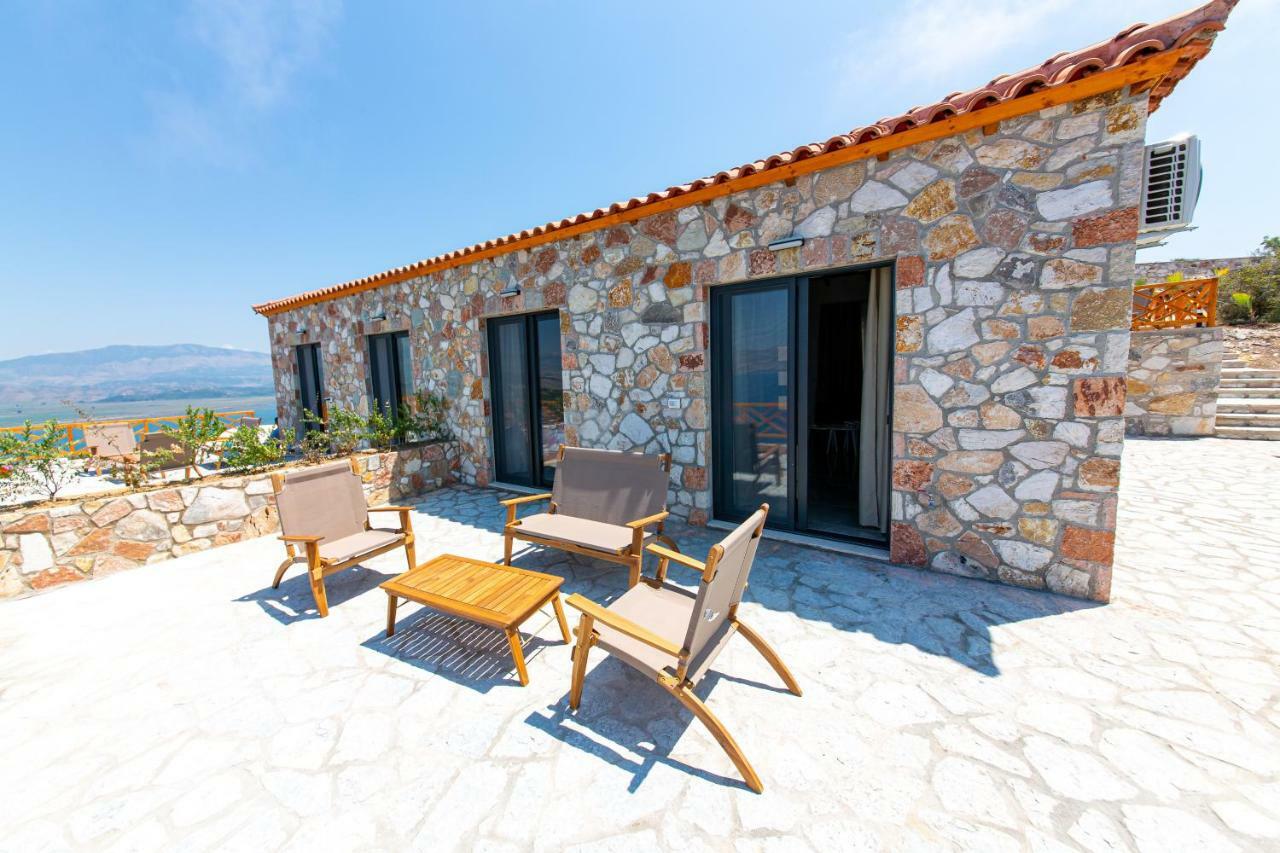 Santa Oliva Apartment