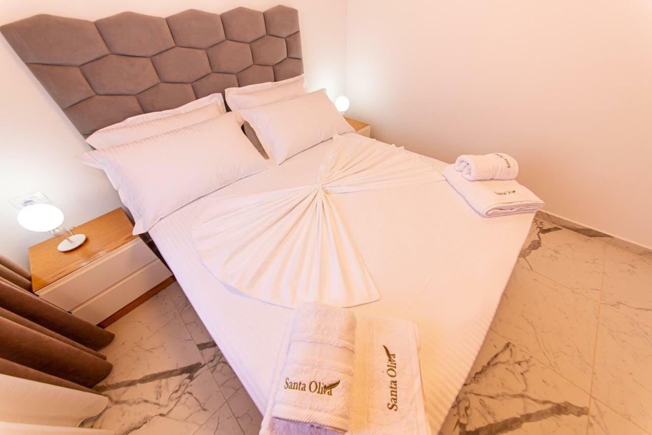 Santa Oliva Apartment