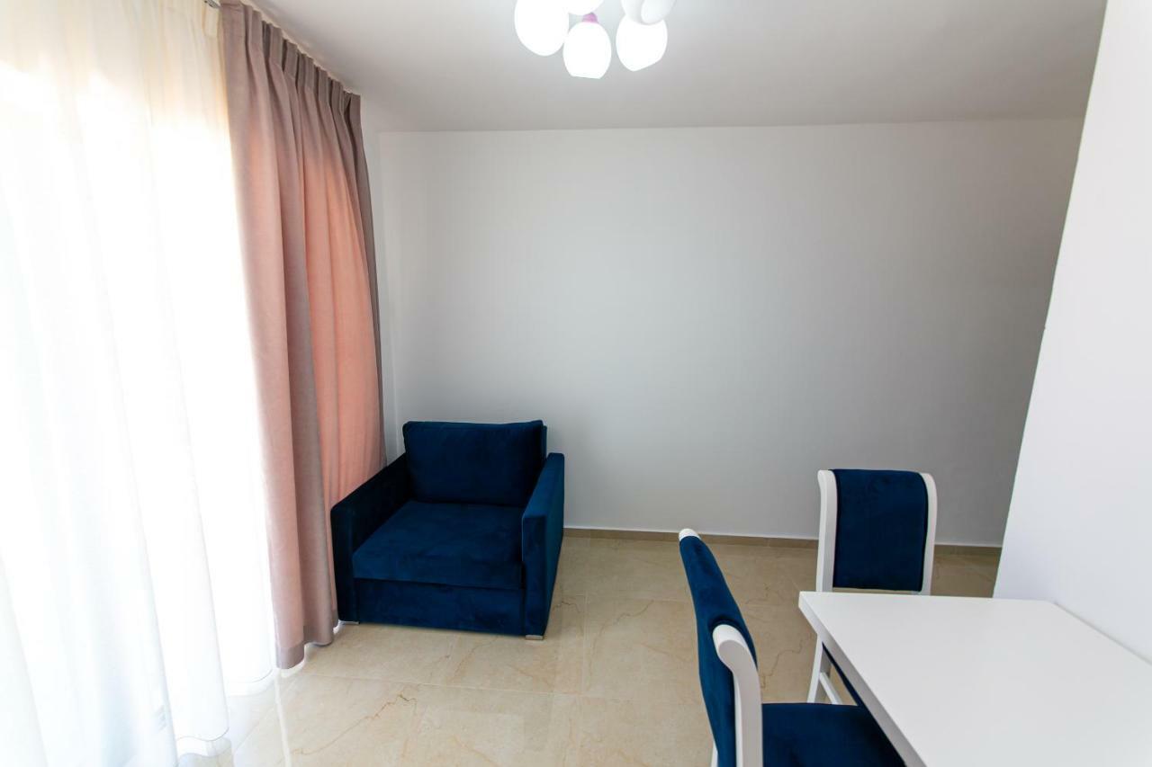 Santa Oliva Apartment