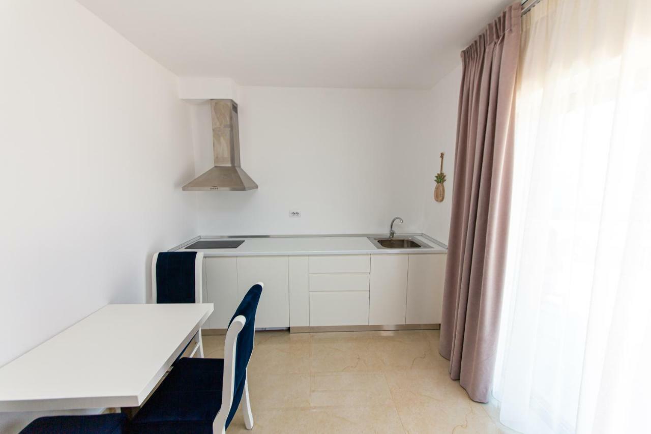 Santa Oliva Ksamil